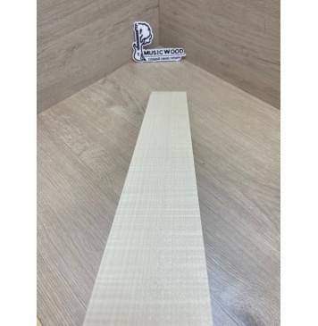 Клён Белый Явор, Волнистый заготовка накладки для электрогитары Радиал ААА Волна АА 9х80х615 мм-9