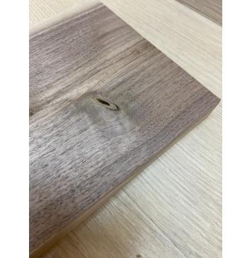 Орех Американский Заболонь заготовка на топ для Тревел гитары Тангент А 23х150х420 мм (1 шт под распил) Уценка-сучки-4