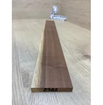 Орех Американский Заболонь заготовка накладки для электрогитары Радиал А 10х68-64х515 мм-1