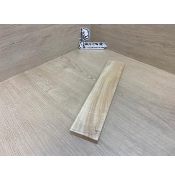 Клён Американский Волнистый заготовка для бриджа акустической гитары Радиал А Волна АА 13х68х350 мм-3