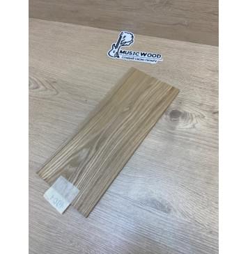 Ясень Дальневосточный заготовка накладки на головку грифа Тангент АА 3.5х125х295 мм-1