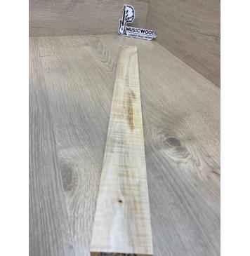 Клён Американский Волнистый заготовка накладки для электрогитары Радиал А Волна АА 9х60-52х565 мм (Уценка-сучки)-3