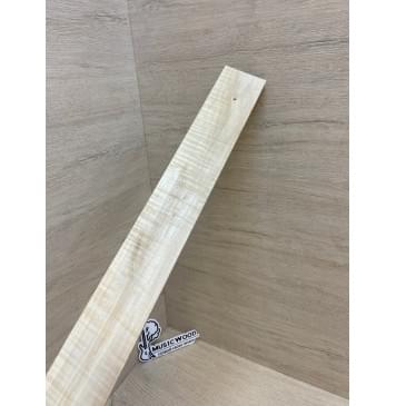 Клён Американский Волнистый заготовка накладки для электрогитары Радиал А Волна АА 9х60-52х565 мм (Уценка-сучки)-6