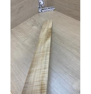 Клён Американский Волнистый заготовка накладки для электрогитары Радиал А Волна АА 9х60-52х565 мм (Уценка-сучки)-12