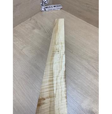 Клён Американский Волнистый заготовка накладки для электрогитары Радиал А Волна АА 9х60-50х590 мм (Уценка-сучки)-10
