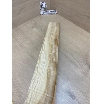 Клён Американский Волнистый заготовка накладки для электрогитары Радиал АА Волна ААА 9х80-67х615 мм-12