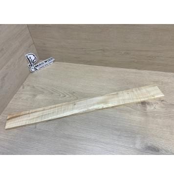 Клён Американский Волнистый заготовка накладки для электрогитары Радиал А Волна А 9.2х67-57х610 мм (Уценка-сучки)-3