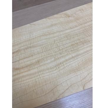 Клён Белый Явор, Волнистый заготовка на топ для Тревел гитары Смешанный АА Волна А 23х140-123х435 мм - 2 шт (книжкой) Уценка-потемнения с обратной стороны-12