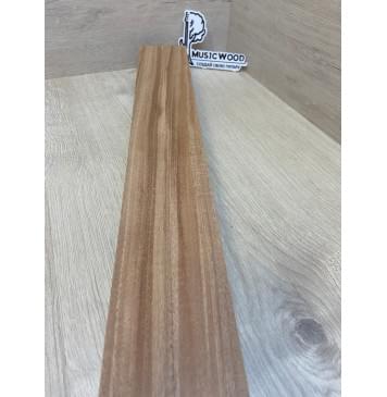 Махагон Кая заготовка для переклеенного грифа бас-гитары Радиал АА 50х(40-40)х925 мм - из 2х частей-6