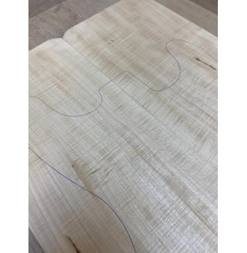 Клён Белый Явор, Волнистый заготовка на топ Радиал А Волна АА 14х180х545 мм - 2 шт (книжкой) Уценка-потемнения,сучок-5