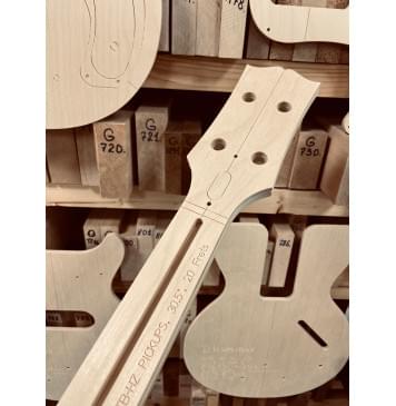 Gibson Les Paul Junior Tribute DC Bass 4, Bridge 3-Point Adjustable (Guyker BG004),  EMG TB-HZ PICKUPS, 30.5", 20 Frets, комплект для фрезеровки гитары, фанера 8мм-7