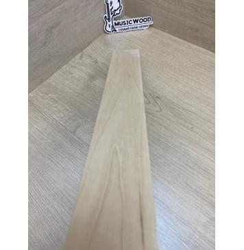 Клён Белый заготовка накладки для электрогитары Тангент АА 9х65х550 мм-9