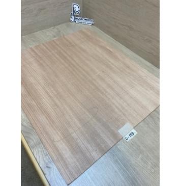 Окуме (Габон) заготовка на деку акустической гитары Радиал А 3.6х243х550 мм (2шт) Уценка-трещины-1