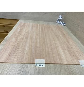 Окуме (Габон) заготовка на деку акустической гитары Радиал А 3.6х243х550 мм (2шт) Уценка-трещины-2