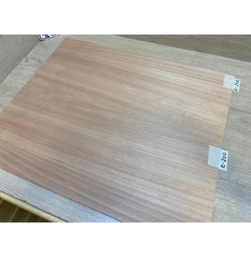 Окуме (Габон) заготовка на деку акустической гитары Радиал А 4.3х230х550 мм (2шт) Уценка-трещины-1