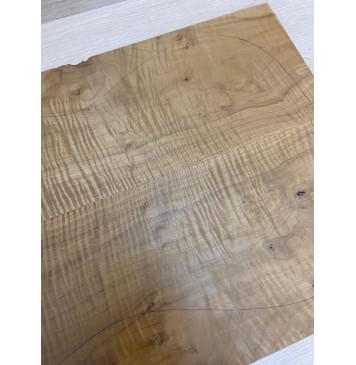 Клён Волнистый Печёный 180гр заготовка на топ Тангент А 13.5х175х535-525 мм - 2 шт.(книжкой) АКЦИЯ-5