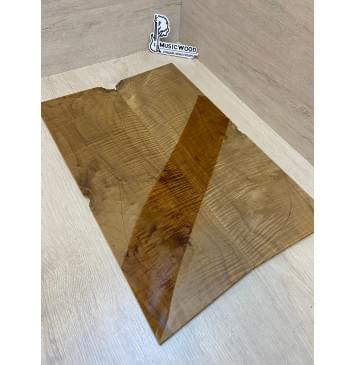 Клён Волнистый Печёный 180гр заготовка на топ Тангент А 13.5х175х535-525 мм - 2 шт.(книжкой) АКЦИЯ-13