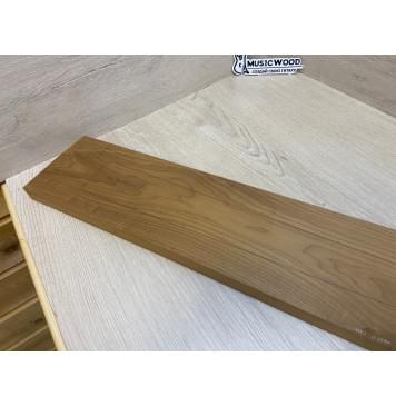 Клён Печёный 180гр заготовка грифа для бас-гитары Тангент АА 25х130х920 мм-2