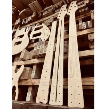 Music Man StingRay 5 custom,  Hipshot 5 String KickAss™ Bass Bridge Mount style 2, ARB Bass SkyLine M5 Active, 35", 24 Frets, полный комплект для фрезеровки гитары, фанера 8мм-7