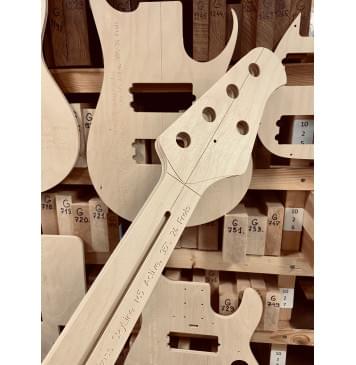 Music Man StingRay 5 custom,  Hipshot 5 String KickAss™ Bass Bridge Mount style 2, ARB Bass SkyLine M5 Active, 35", 24 Frets, полный комплект для фрезеровки гитары, фанера 8мм-8