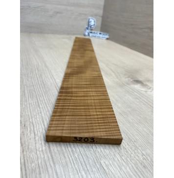 Клён Волнистый Печёный 180 гр заготовка накладки для электрогитары Радиал А Волна ААА 9х84-72х585 мм (Уценка-сучки)-2