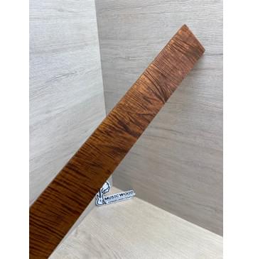 Клён Волнистый Печёный 180 гр заготовка накладки для электрогитары Радиал АА Волна ААА 9.2х69-63х525 мм-11