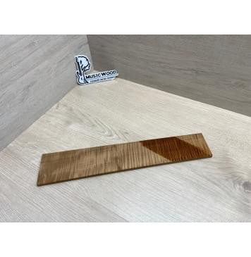 Клён Волнистый Печёный 180 гр заготовка накладки для электрогитары Радиал А Волна ААА 8х75-63х388 мм-12