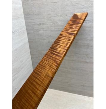 Клён Волнистый Печёный 180 гр заготовка накладки для электрогитары Радиал АА Волна ААА 9.2х68-58х535 мм-10