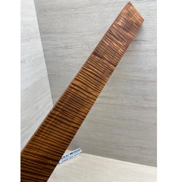 Клён Волнистый Печёный 180 гр заготовка накладки для электрогитары Радиал А Волна ААА 9.5х70-60х560 мм-12