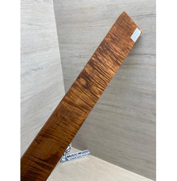 Клён Волнистый Печёный 180 гр заготовка накладки для электрогитары Смешанный А Волна АА 10.3х70-47х600 мм-15