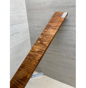 Клён Волнистый Печёный 180 гр заготовка накладки для электрогитары Смешанный А Волна АА 10.3х70-47х600 мм-17