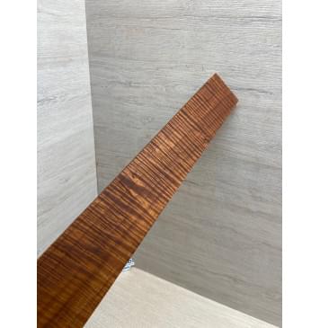 Клён Волнистый Печёный 180 гр заготовка накладки для электрогитары Радиал АА Волна ААА 9.5х72-55х525 мм-10