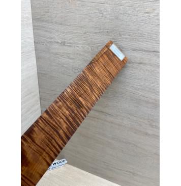 Клён Волнистый Печёный 180 гр заготовка накладки для электрогитары Радиал А Волна ААА 9.2х57-52х358 мм-0