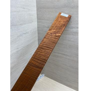 Клён Волнистый Печёный 180 гр заготовка накладки для электрогитары Смешанный А Волна ААА 9.5х64-50х545 мм-16