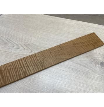Клён Волнистый Печёный 180 гр заготовка накладки для электрогитары Смешанный ААА Волна ААА 10х67х555 мм-10