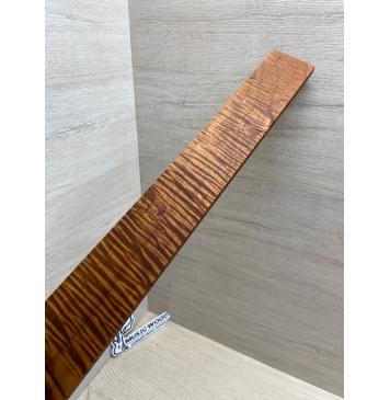 Клён Волнистый Печёный 180 гр заготовка накладки для электрогитары Смешанный ААА Волна ААА 8х68-53х550 мм-8
