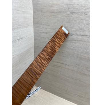 Клён Волнистый Печёный 180 гр заготовка накладки для электрогитары Радиал АА Волна ААА 9.7х53-43х470 мм-0