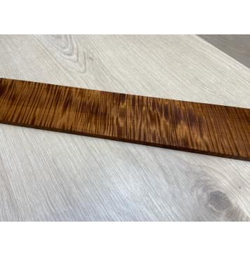 Клён Волнистый Печёный 180 гр заготовка накладки для электрогитары Радиал АА Волна ААА 9х73х550 мм-9