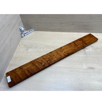 Клён Волнистый Печеный 180гр заготовка грифа электрогитары Радиал АА Волна ААА 24х88х730 мм (Уценка-трещина)-0