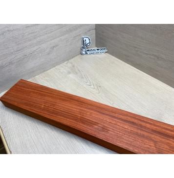 Падук заготовка грифа бас-гитары Радиал АА 46х110х900 мм-4