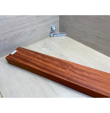 Падук заготовка грифа бас-гитары Радиал АА 46х110х900 мм-1