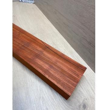 Падук заготовка грифа электрогитары Радиал АА 49х118х775 мм-1