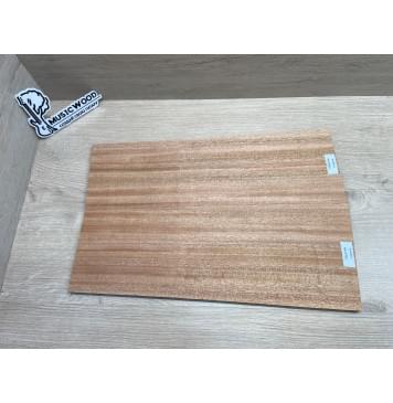 Махагон Африканский (Кая) заготовка на топ для тревел-гитары Радиал ААА 9х150-129х425 мм, 2 шт, книжкой-7