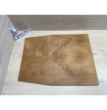 Клён Печёный 180 гр Волнистый заготовка на топ Смешанный ААА Волнистый АА 10х174-146х455, 2 шт., книжкой-0