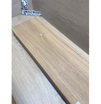 Ясень Дальневосточный Лёгкий заготовка корпуса гитары со сквозным грифом Тангент А 47х150-145х565-525 мм, 2 шт, 522 кг/м3 (уценка - сучок)-6