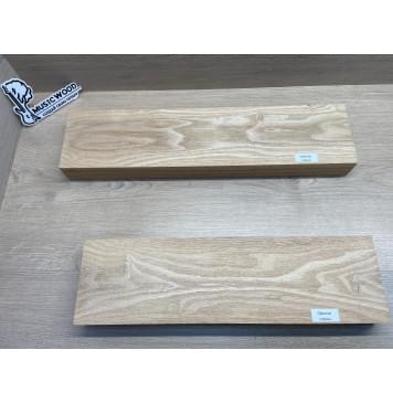 Ясень Дальневосточный Лёгкий заготовка корпуса гитары со сквозным грифом Тангент АА 48х124х515-440 мм, 2 шт, 530 кг/м3 (уценка - сучки)-8