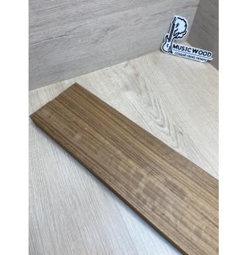 Овенгкол заготовка грифа для электрогитары Радиал АА 27х(49.5-23-49.5)х750 мм - из 3х частей-13