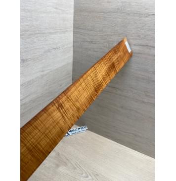 Клён Волнистый Печеный 180 гр заготовка накладки для бас-гитары Радиал А Волна ААА 10х65х745 мм-18