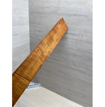 Клён Волнистый Печеный 180 гр заготовка накладки для бас-гитары Смешанный АА Волна АА 9.7х65х740 мм-19