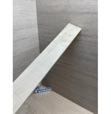 Клён Белый Явор, Волнистый заготовка накладки для электрогитары Радиал А Волна АА 9х67-60х565 мм (Уценка-потемнения)-8